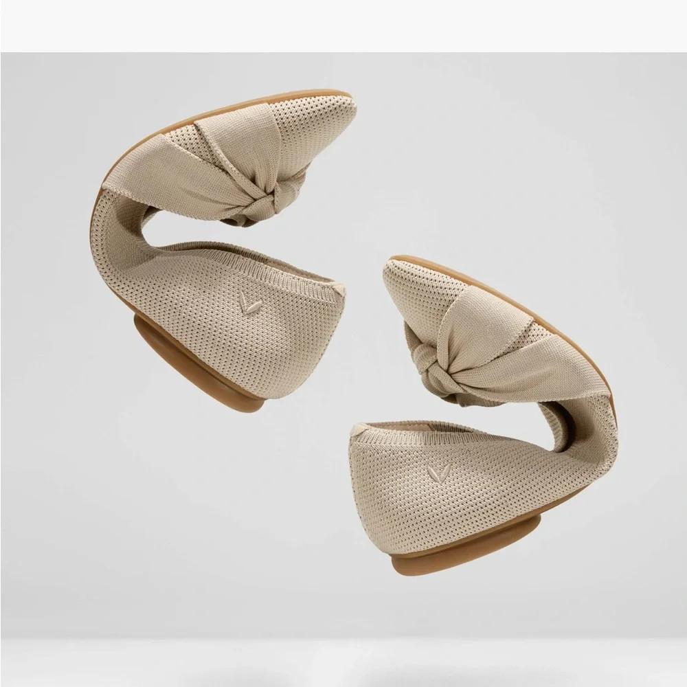 Stylish Beige Women's Flats - Picture 7 of 10